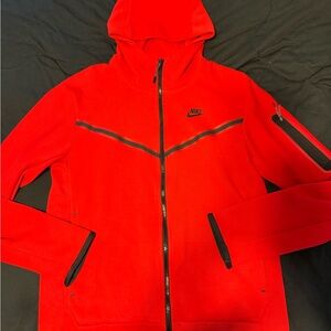 Nike Sportswear Tech Medium Full Zip Men's Hoodie - Red